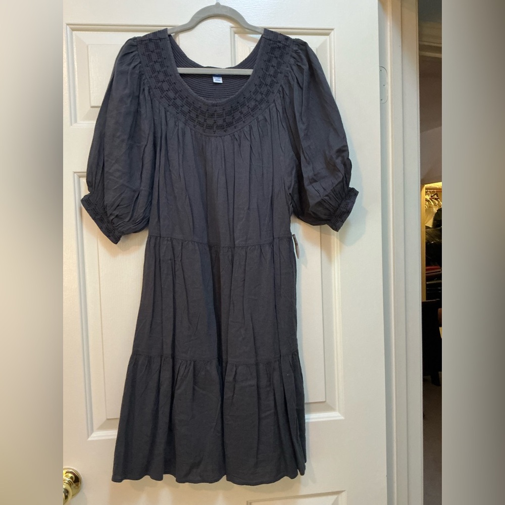 NWT Old Navy Women's Black Puff Sleeve Tiered Dress